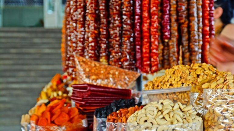 Bazar w Erywaniu Armenia