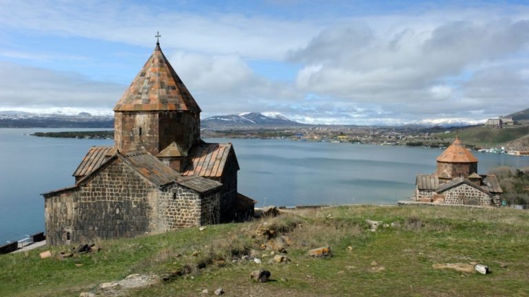 Monastyr Sewanawank - “Czarny Klasztor” Armenia